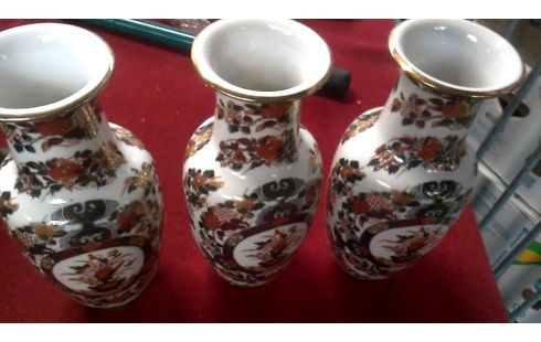 VAAS IMARI JAPAN LOT
