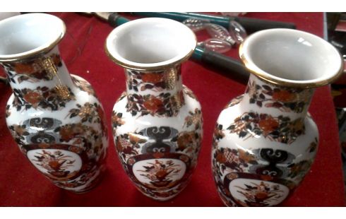 VAAS IMARI JAPAN LOT