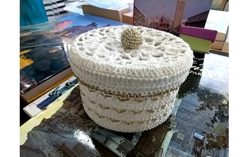 BOITE TRICOT BLANCHE