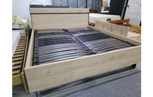 ENSEMBLE LIT ET 2 CHEVETS