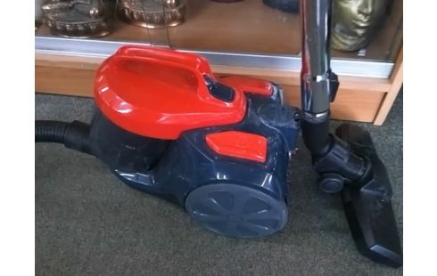 ASPIRATEUR PROLINE 700W