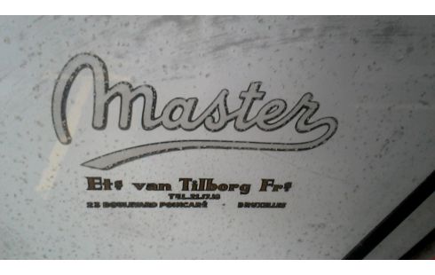 BALANZA 1 ROJO ANTIGUO