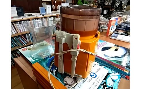 ROBOT MENAGER MOULINEX VINTAGE