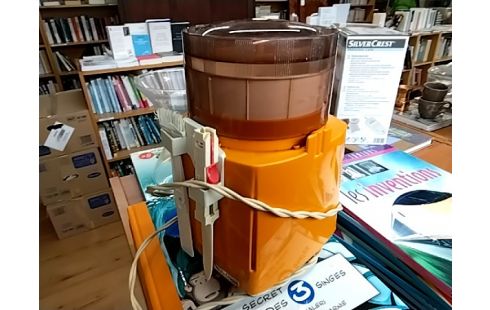 ROBOT MENAGER MOULINEX VINTAGE