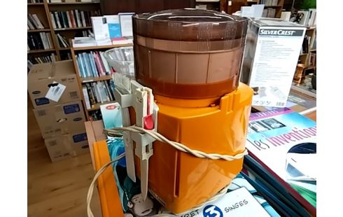 ROBOT MENAGER MOULINEX VINTAGE