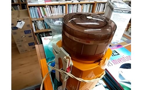 ROBOT MENAGER MOULINEX VINTAGE