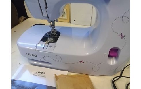 MACHINE A COUDRE LIVOO AVEC NOTICE