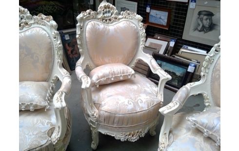 SALON BAROK 1+1+1+1+3