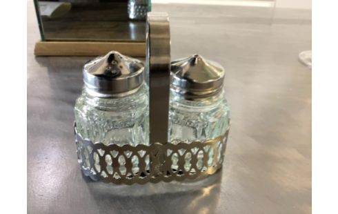 SALIERE POIVRIERE LOT DE 2