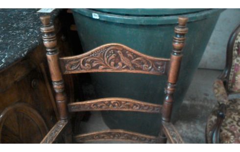 ZETEL, , HOUT GEBEELDHOUWD