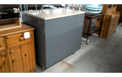 MEUBLE DE RANGEMENT  DESSUS  MARBRE