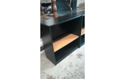 ETAGERE  NOIRE  L' UNE