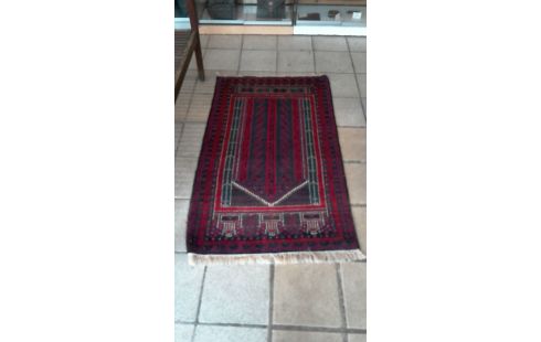 TAPIS  150-90 CM