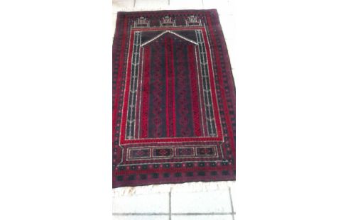 TAPIS  150-90 CM