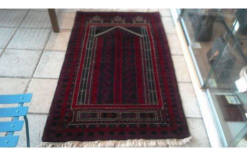 TAPIS  150-90 CM