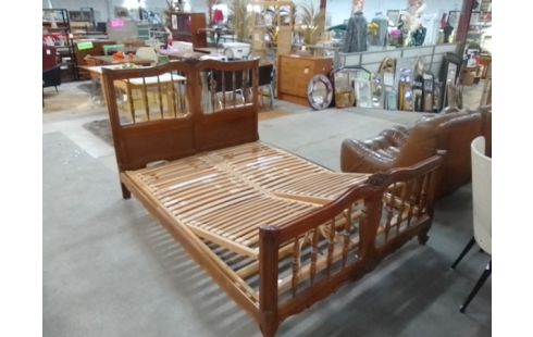 LIT 140X190 BOIS + SOMMIER RÉGLABLE