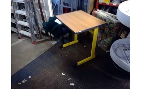 SCHOOLBANK GELE POTEN