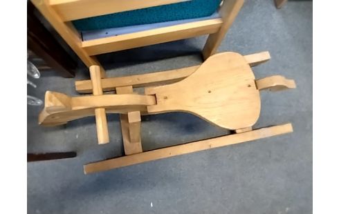 CHEVAL A BASCULE En chene