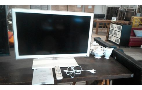 TELEVISIETOESTEL TNT WIT