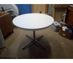 TAFEL VINTAGE WIT, CHROME , ROND