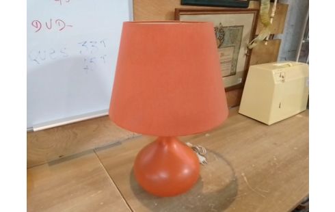 LAMPE A POSER ORANGE