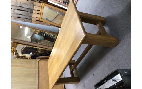 TABLE CHENE MASSIF CLAIR