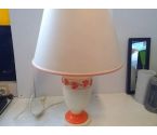 LAMPE A POSER ECRU ET ORANGE