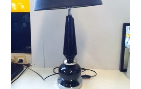 LAMPE A POSER MODERNE NOIRE