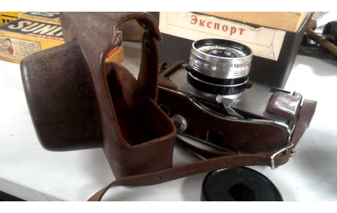 APPAREIL PHOTO ANALOGIQUE