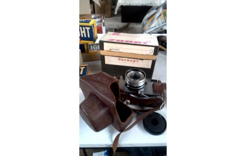 APPAREIL PHOTO ANALOGIQUE