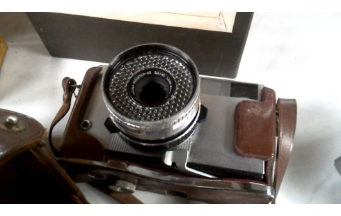 APPAREIL PHOTO ANALOGIQUE