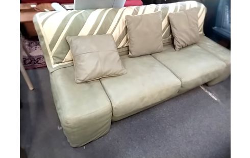 CANAPE Cuir vert vintagegerard guermonprez L190 cm