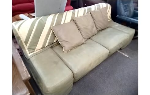 CANAPE Cuir vert vintage gerard guermonprez