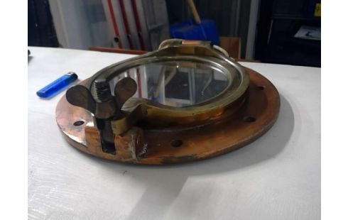 SPIEGEL MESSING, MARITIEM KARAKTER