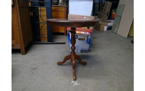 BIJZETTAFELTJE INLEGWERK