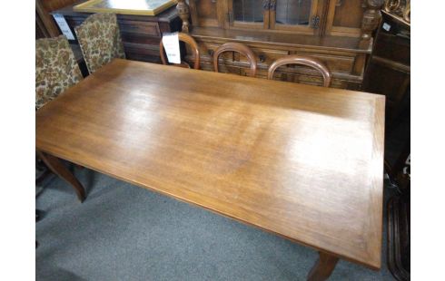 TABLE STYLE LOUIS XV CHENE