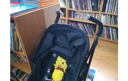 POUSSETTE WINNIE L'OURSON