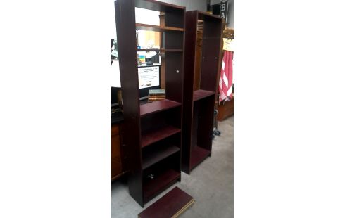 BOEKENKAST IKEA BILLY BRUIN PER STUK