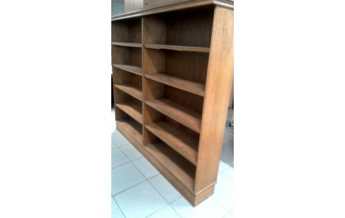 BOEKENKAST HOUT