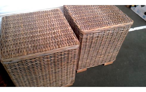 BIJZETMEUBEL ROTAN PER