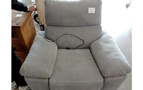 FAUTEUIL ELECTRIQUE GRIS 1PLACE A NETTOYER