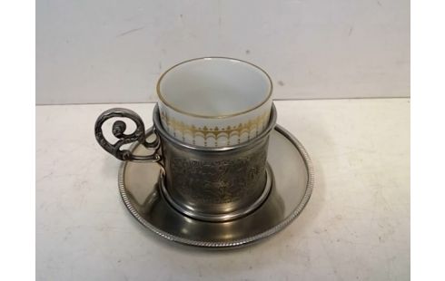 TASSE A CAFE BAVARIA AVEC SUPPORT METAL ARGENTEE