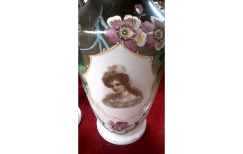 ACCESORIOS DE CHIMENEA, , JARRÓN CON TAPA, , OPALINA