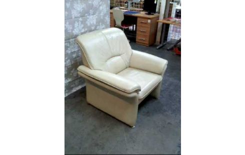 SESSEL <ELASTOFORM> LEDEROPTIK BEIGE GESCHW.