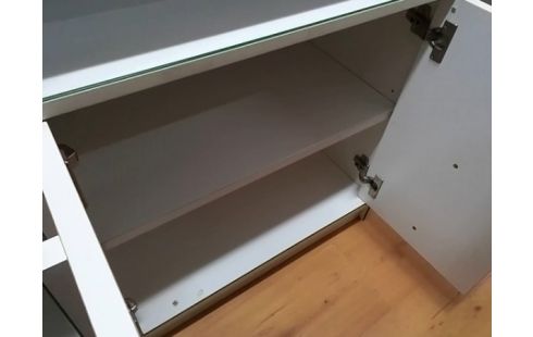 MEUBLE DE RANGEMENT BLANC BORDS VERTS 2P (USURE COIN BAS)