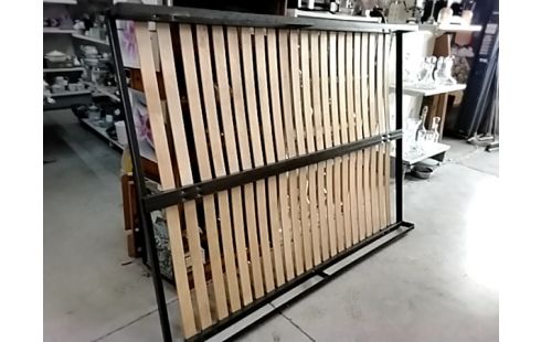 SOMMIER A LATTES 140X190CM PIED LUGE