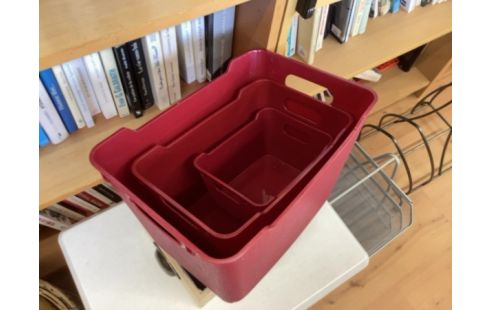 PANIER PLASTIQUE ROUGE LOT 3