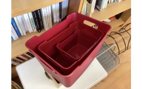 PANIER PLASTIQUE ROUGE LOT 3