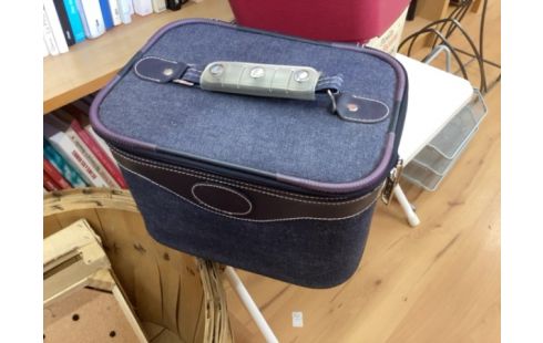 PHARMACIE TISSU BLEU