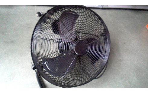 VENTILATEUR NOIR